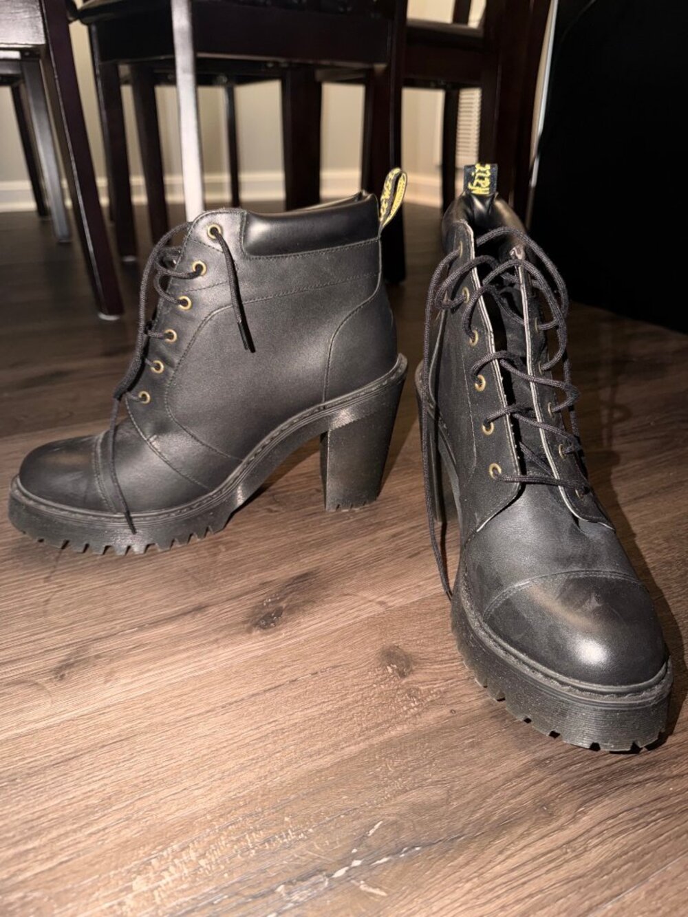 Dr. Martens Averil Women's Leather Heeled Ankle Boots - US Size 10 L